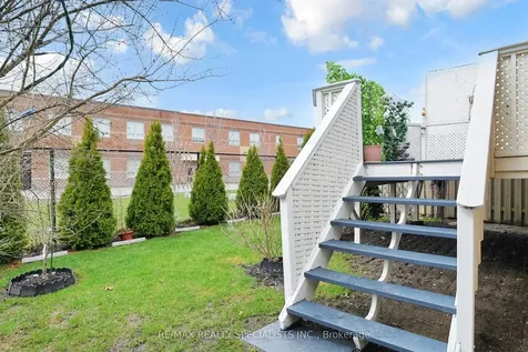 22 Thimbleberry Street Brampton ON L7A 3L4