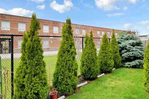 22 Thimbleberry Street Brampton ON L7A 3L4