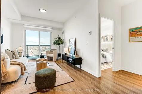 10 Lagerfeld Drive Brampton ON L7A 5L3