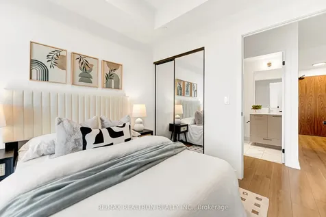10 Lagerfeld Drive Brampton ON L7A 5L3