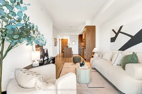 10 Lagerfeld Drive Brampton ON L7A 5L3