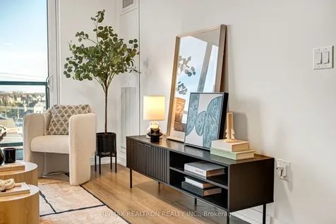 10 Lagerfeld Drive Brampton ON L7A 5L3