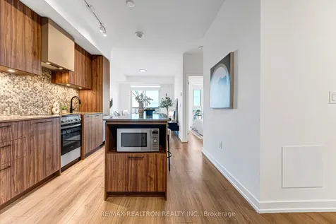 10 Lagerfeld Drive Brampton ON L7A 5L3