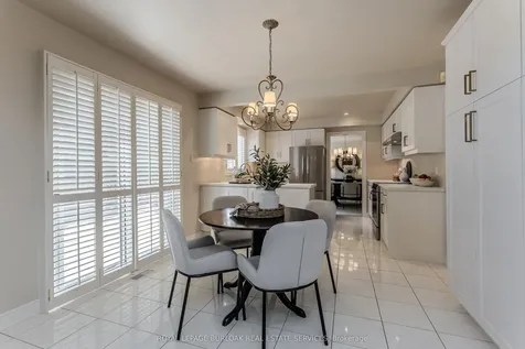 4153 Arbourfield Drive Burlington ON L7M 4A7