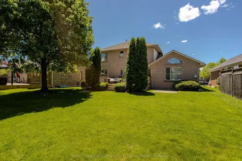 4153 Arbourfield Drive Burlington ON L7M 4A7