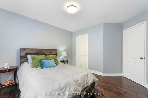 33 Southbend Drive Brampton ON L7A 1K5