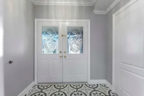 33 Southbend Drive Brampton ON L7A 1K5