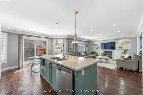 33 Southbend Drive Brampton ON L7A 1K5