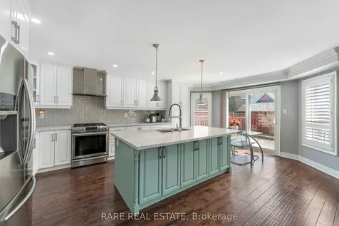 33 Southbend Drive Brampton ON L7A 1K5