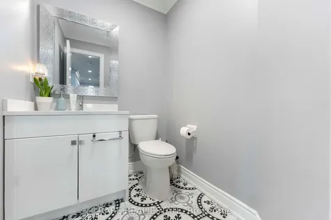 33 Southbend Drive Brampton ON L7A 1K5