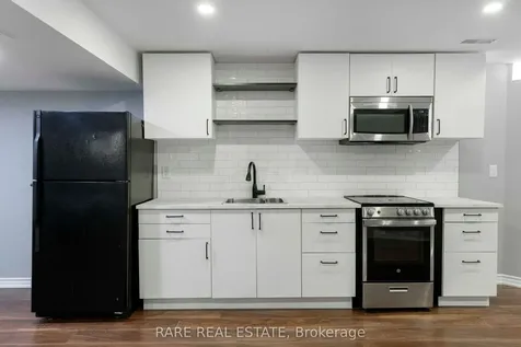 33 Southbend Drive Brampton ON L7A 1K5