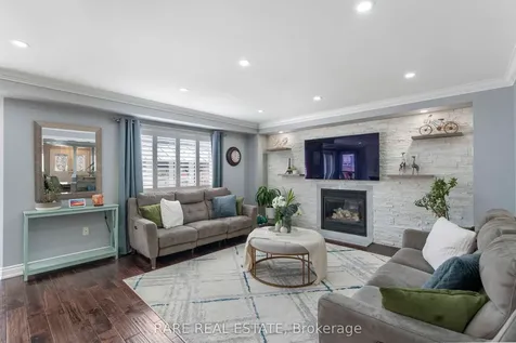 33 Southbend Drive Brampton ON L7A 1K5