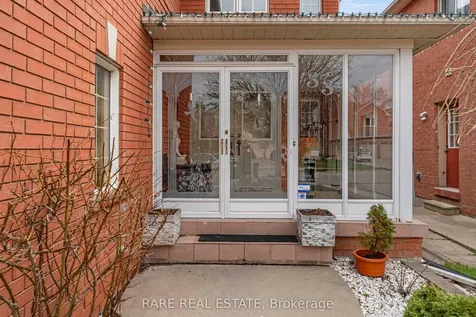 33 Southbend Drive Brampton ON L7A 1K5