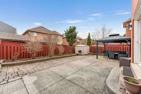 33 Southbend Drive Brampton ON L7A 1K5