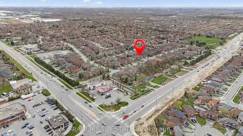 33 Southbend Drive Brampton ON L7A 1K5