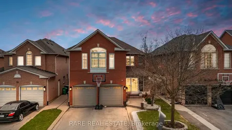 33 Southbend Drive Brampton ON L7A 1K5