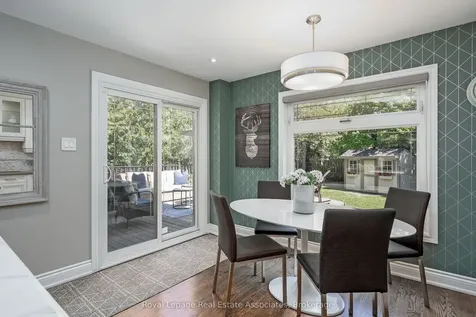 5936 Bell Harbour Drive Mississauga ON L5M 5K7