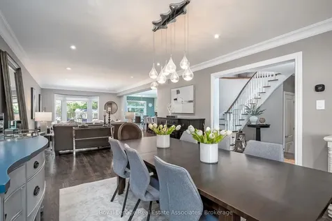 5936 Bell Harbour Drive Mississauga ON L5M 5K7