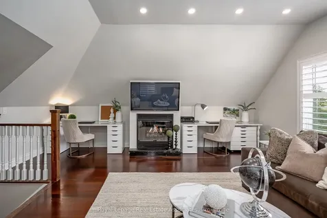 5936 Bell Harbour Drive Mississauga ON L5M 5K7