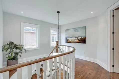 5936 Bell Harbour Drive Mississauga ON L5M 5K7