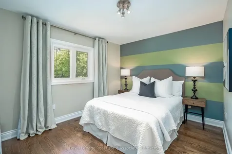 5936 Bell Harbour Drive Mississauga ON L5M 5K7