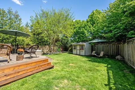 5936 Bell Harbour Drive Mississauga ON L5M 5K7