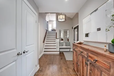 5936 Bell Harbour Drive Mississauga ON L5M 5K7