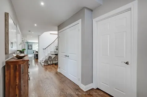5936 Bell Harbour Drive Mississauga ON L5M 5K7