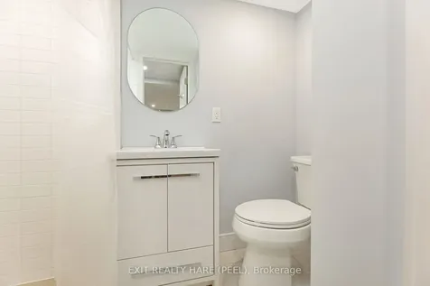 5 Garside Crescent Brampton ON L6S 1H5