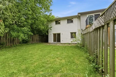 1553 Newlands Crescent Burlington ON L7M 1P1