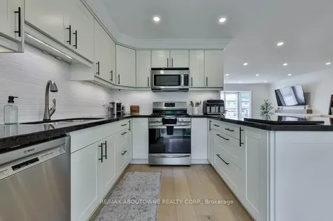 2478 Cavendish Drive Burlington ON L7P 3T9