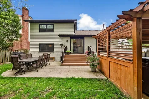 2478 Cavendish Drive Burlington ON L7P 3T9