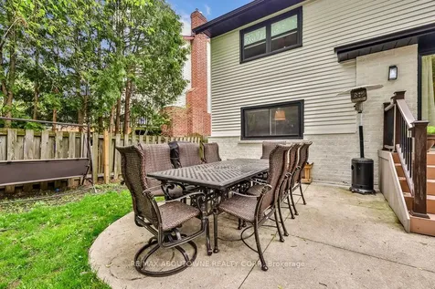 2478 Cavendish Drive Burlington ON L7P 3T9