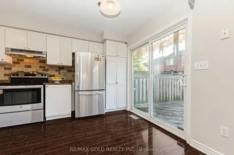 644 Porter Way Milton ON L9T 5W2
