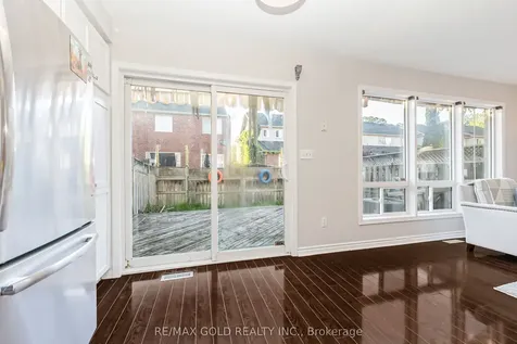 644 Porter Way Milton ON L9T 5W2