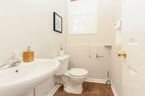 644 Porter Way Milton ON L9T 5W2