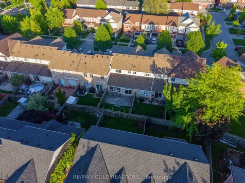 644 Porter Way Milton ON L9T 5W2