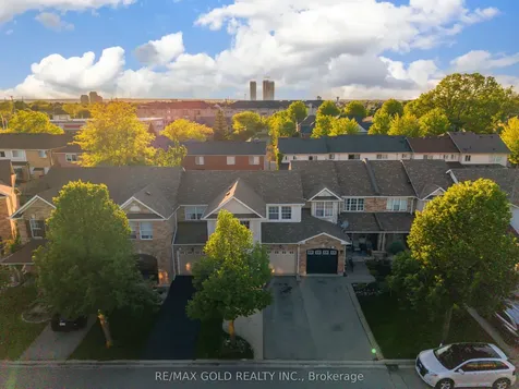 644 Porter Way Milton ON L9T 5W2