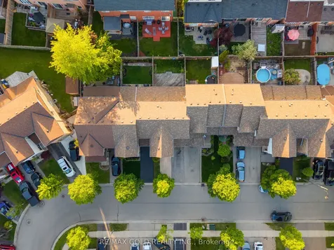 644 Porter Way Milton ON L9T 5W2