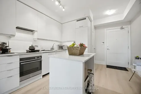 30 Elm Drive W Mississauga ON L5B 0N6