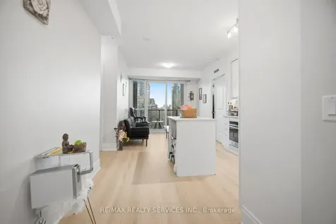 30 Elm Drive W Mississauga ON L5B 0N6