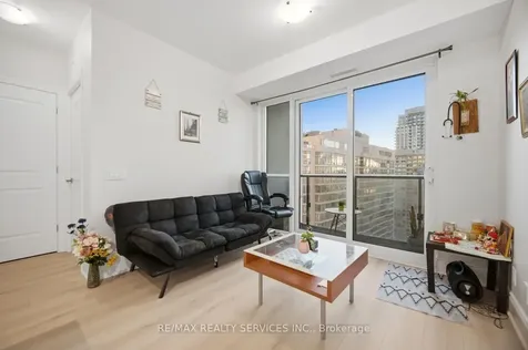 30 Elm Drive W Mississauga ON L5B 0N6