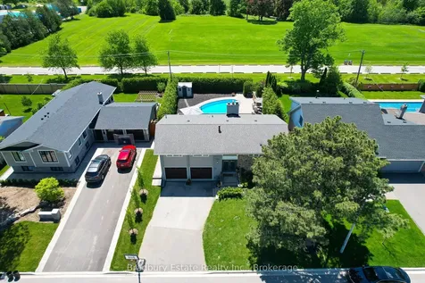498 Wicklow Road Burlington ON L7L 2H8