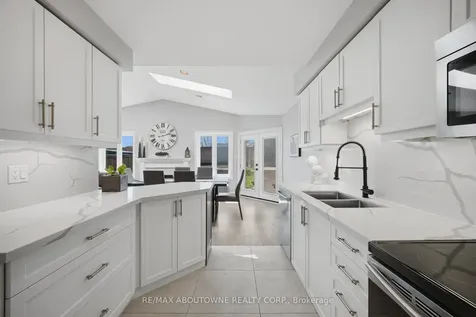 44 Banington Crescent Brampton ON L7A 1G4