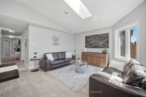 44 Banington Crescent Brampton ON L7A 1G4