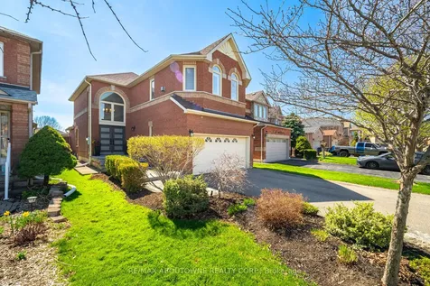 44 Banington Crescent Brampton ON L7A 1G4