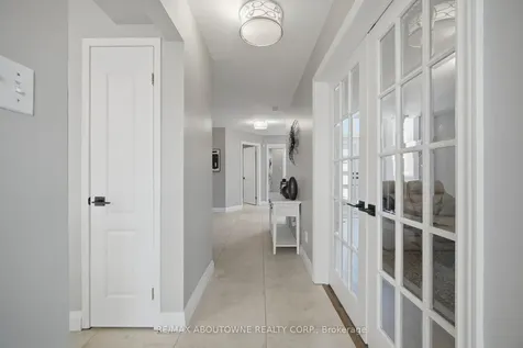 44 Banington Crescent Brampton ON L7A 1G4