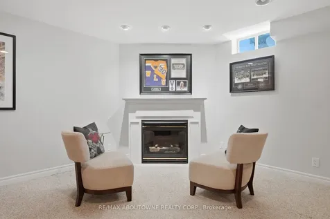 44 Banington Crescent Brampton ON L7A 1G4