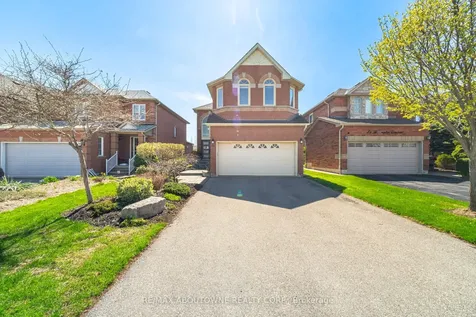 44 Banington Crescent Brampton ON L7A 1G4