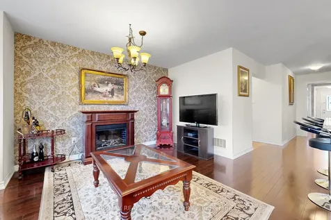17 Leblanc Crescent Brampton ON L7A 4G6